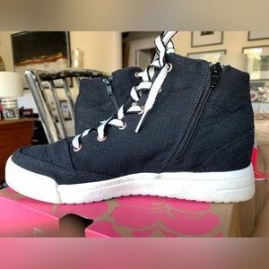 Roxy Women's Camy U Hidden Wedge High Top Comfort Sneakers, Black, size 8.5